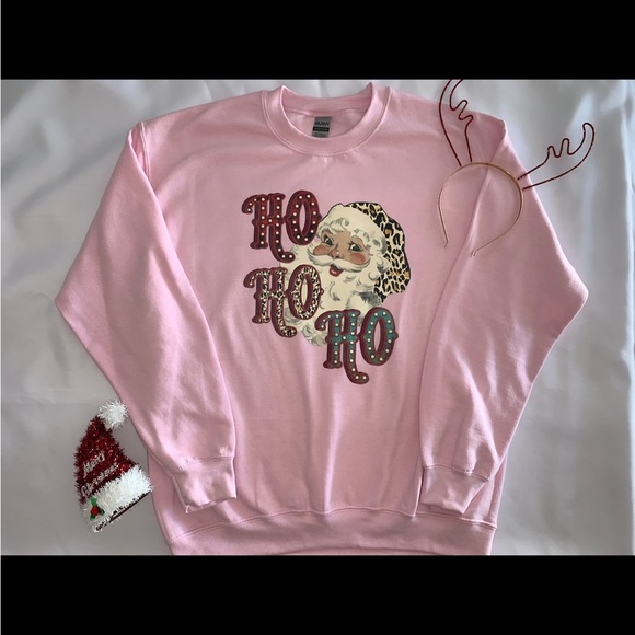 Retro Santa HO HO HO Christmas Holiday Pink Sweatshirt NEW Unisex - Picture 2 of 3